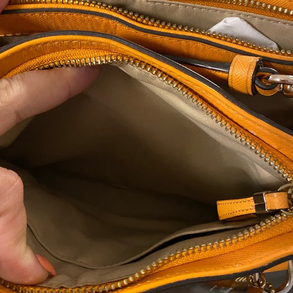 Coach purse - Picture 2 of 7